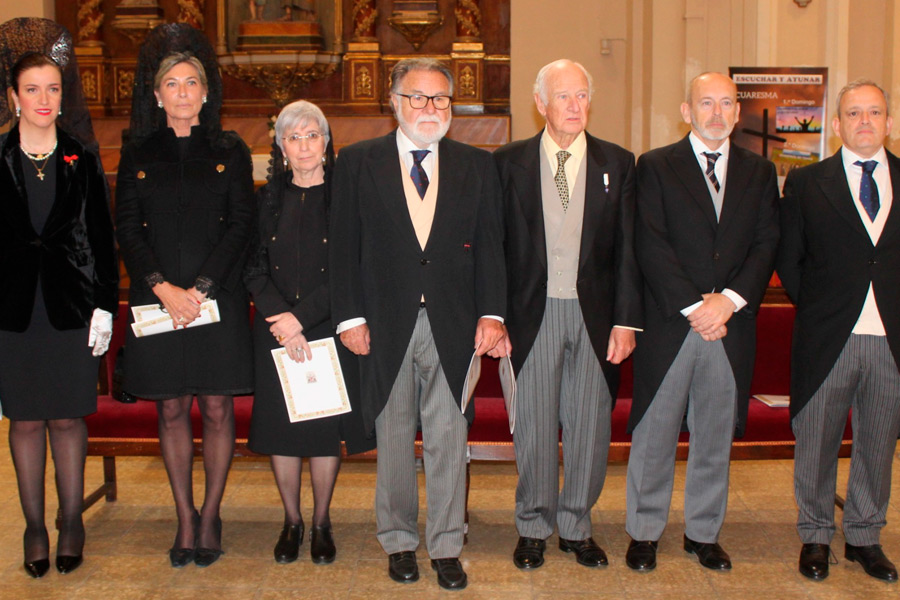 Solemne ceremonia de ingreso y juramento de nuevos Caballeros y Damas de la Real, Antiquísima y Muy Ilustre Cofradía de Nobles del Portillo