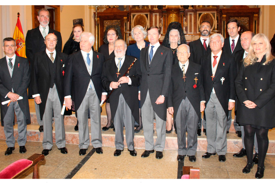 Ceremonia de ingreso y juramento de nuevos Caballeros y Damas de la Real, Antiquísima y Muy Ilustre Cofradía de Nobles del Portillo